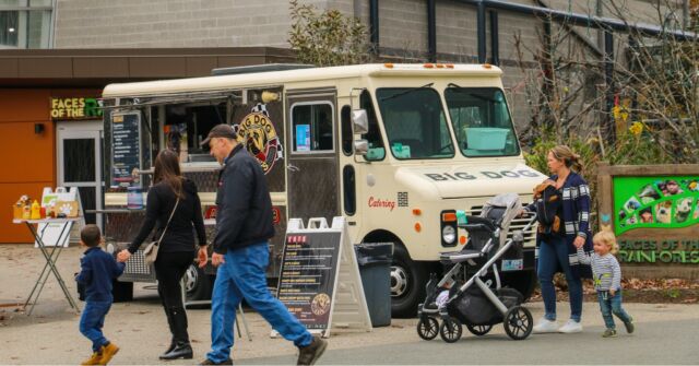 Grab the family and join us for our daytime Food Truck DAY at the Zoo on Veteran’s Day (11/11)!

Enjoy sweet and savory food trucks located around the Zoo, live musical entertainment and of course pay visits to our animal residents. This event is included with Zoo admission and FREE for RWPZoo members. Food, snacks and drinks will be available for purchase. 🌯

P.S. All active and retired United States military members who show a valid military ID receive a 50% discount on regular daytime Zoo admission for up to four people in their immediate family.

For more info: rwpzoo.org/event/food-truck-day-at-zoo/ 🥪